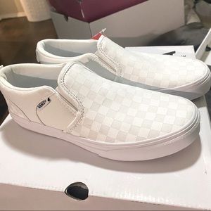 Vans youth size 5, adult 6/7